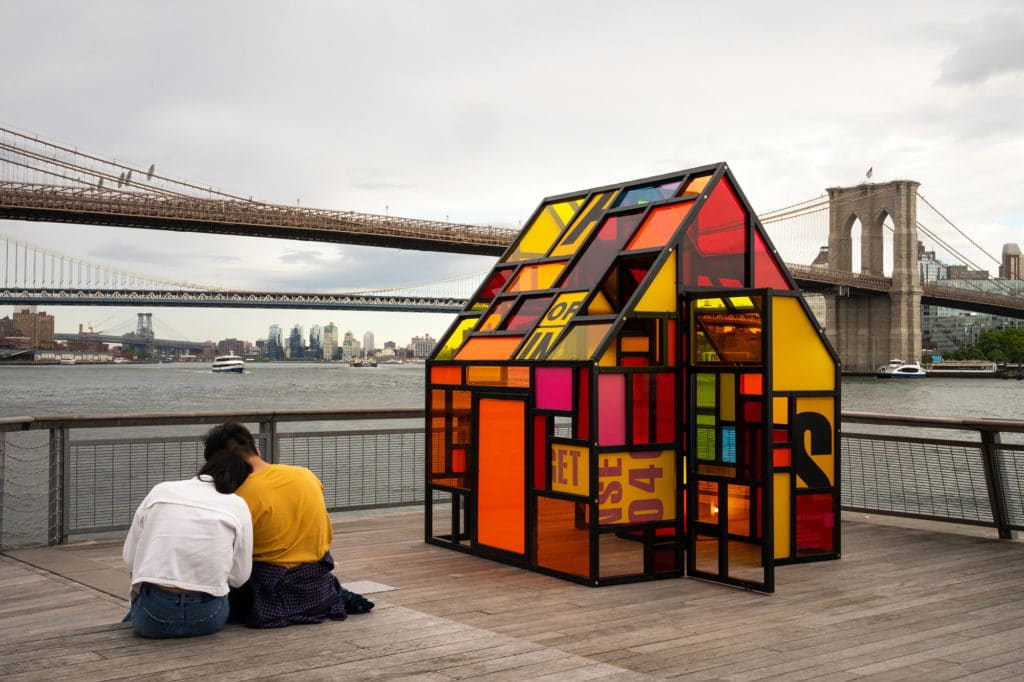Hi 5 Taxi Cab acrylic house installation on the Heineken Riverdeck with the Brooklyn Bridge in the background