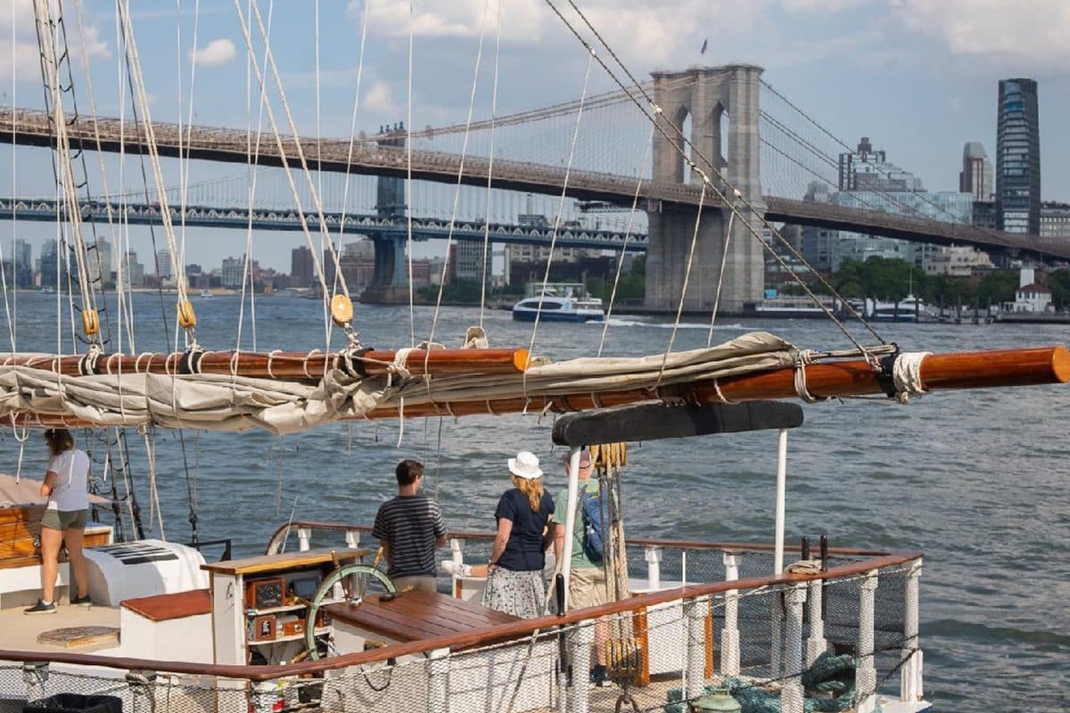 Manhattan By Sail: Octoberfest Cruises