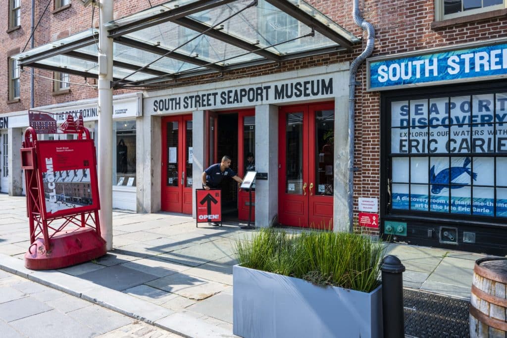 exterior entrance of South Street Seaport Museum
