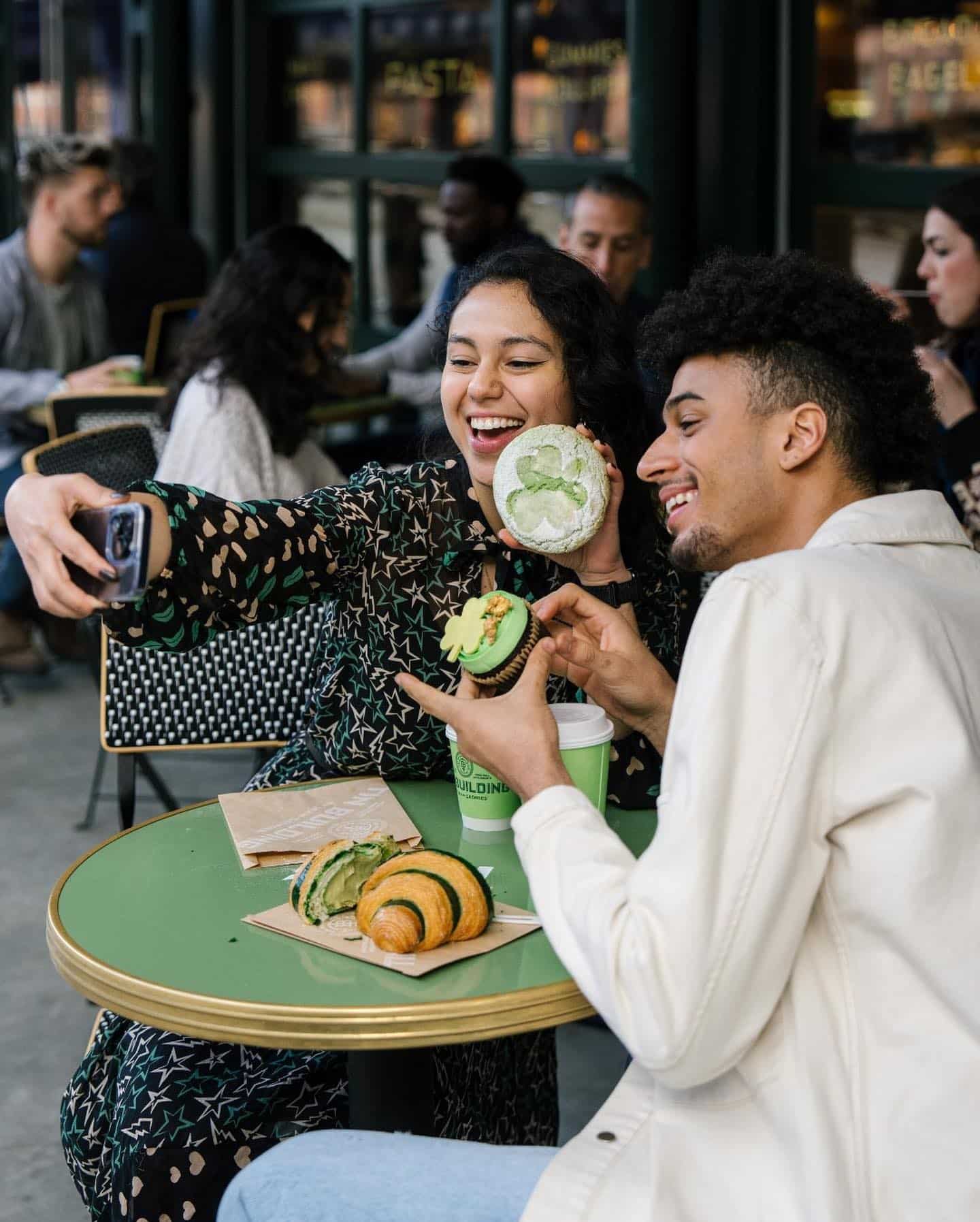 4 Leaf Clover Cupcakes. Green Mint Crinkle Cookies. Pistachio Croissants. Get lucky today with these delicious St. Patrick’s Day-inspired pastries at the @tinbuilding

Explore neighborhood specials ➤ link in bio.