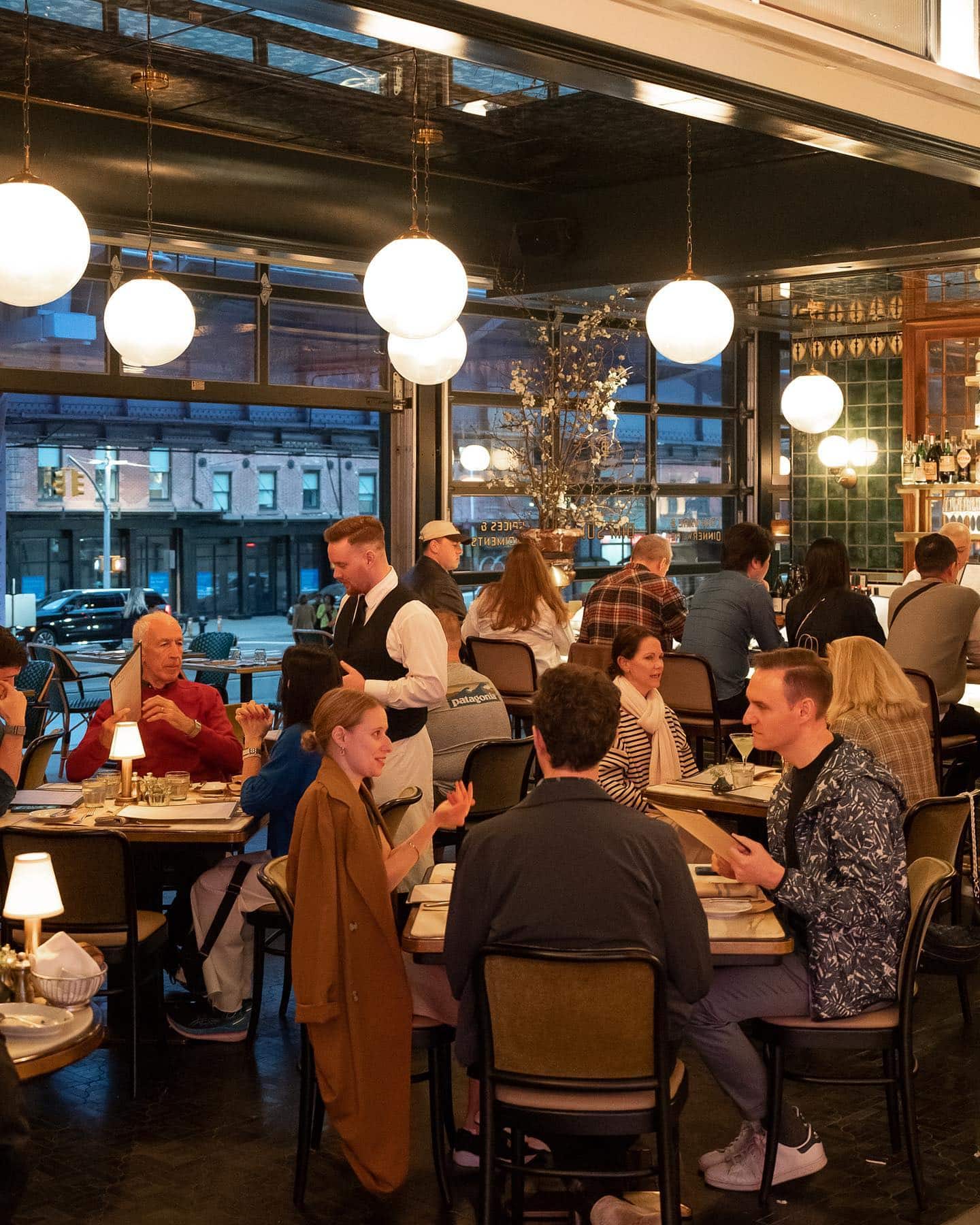 Escape the rain. Cozy up with your crew. Dinner options are endless inside the @tinbuilding. #TheSeaport