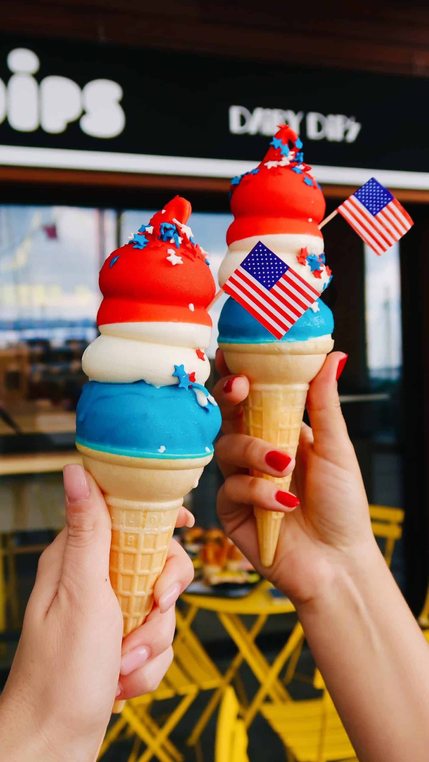 Celebrate the 4th with some festive sweetness @eatmisterdips with their July cone – the Summer Patriot #TheSeaport