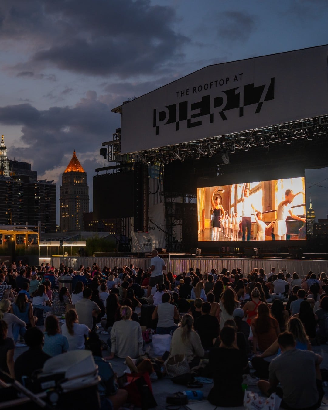 For Film Buffs. For Families. For Downtown. For All. Join us on The Rooftop for the final #SeaportCinema this season 🏙️  Pitch Perfect 🗓️ Thurs, 9/21 | 7:30pm  The Rooftop at Pier 17 Space is limited, so arrive early to save your spot. Doors open at 6:30pm. Guests are permitted to bring their own blankets & chairs. Details ➤ link in bio #TheSeaport