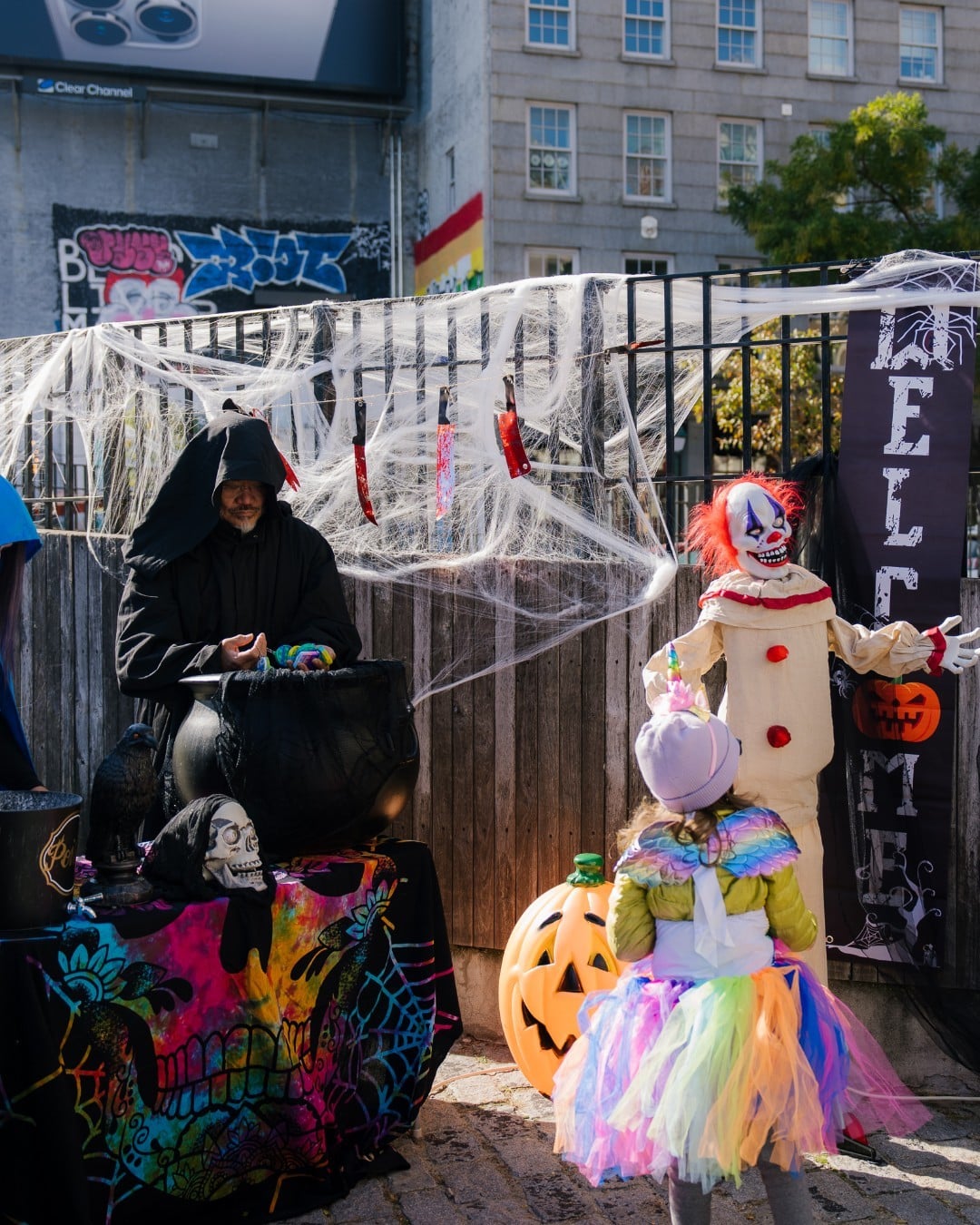 Pumpkins. Tricks. And plenty of treats. Save the date for the x Halloween Block Party  

🗓️ Sat, 10/28
 11:00am – 1:00pm
 Fulton & Front Street
Seaport Kids is presented by @nyphospital

Details ➤ link in bio