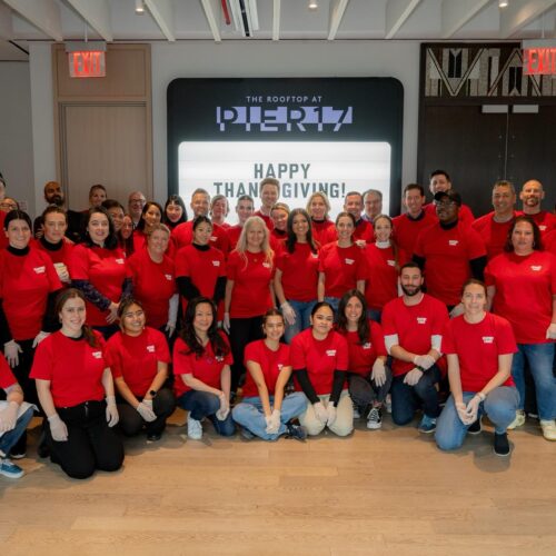 The season of giving. Today and always we are grateful for community. With the help of the restaurant teams on Pier 17, more than 1,500 Thanksgiving meals were packed and donated to @visionurbana who is distributing them to those in need this holiday. Wishing everyone a happy Thanksgiving🖤 #TheSeaport #HHCares #SeaportCares