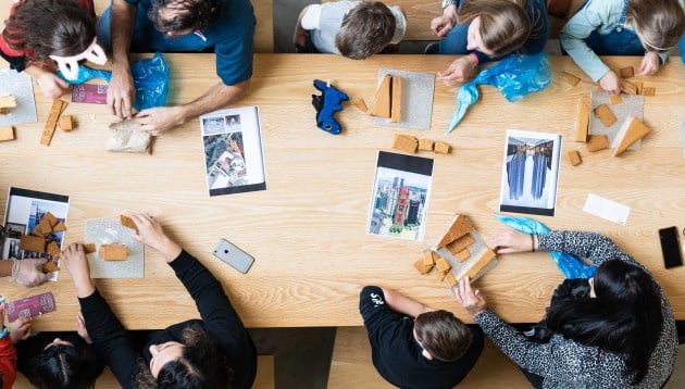 Gingerbread City NYC family friendly class