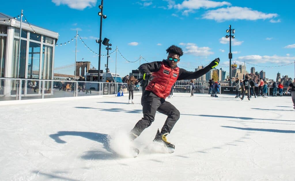 ice skating on the Rooftop at Pier 17