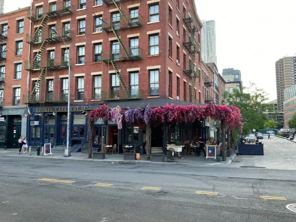 the exterior of the paris cafe at the seaport