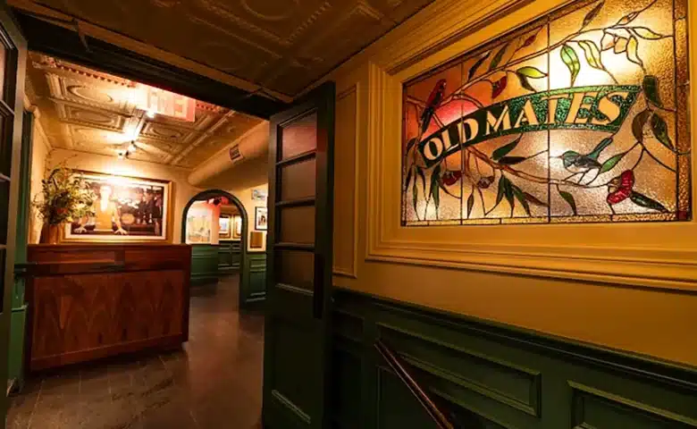 old mates pub at the seaport