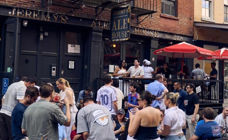 outdoor seating at jeremy's ale house
