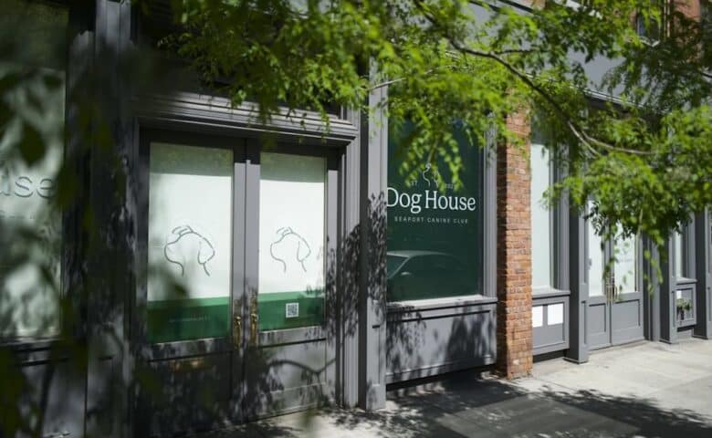 dog house's seaport canine club